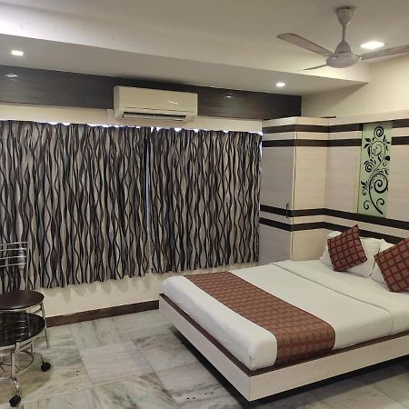 Hotel Oc Residency Bombay Extérieur photo