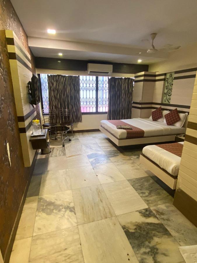 Hotel Oc Residency Bombay Extérieur photo