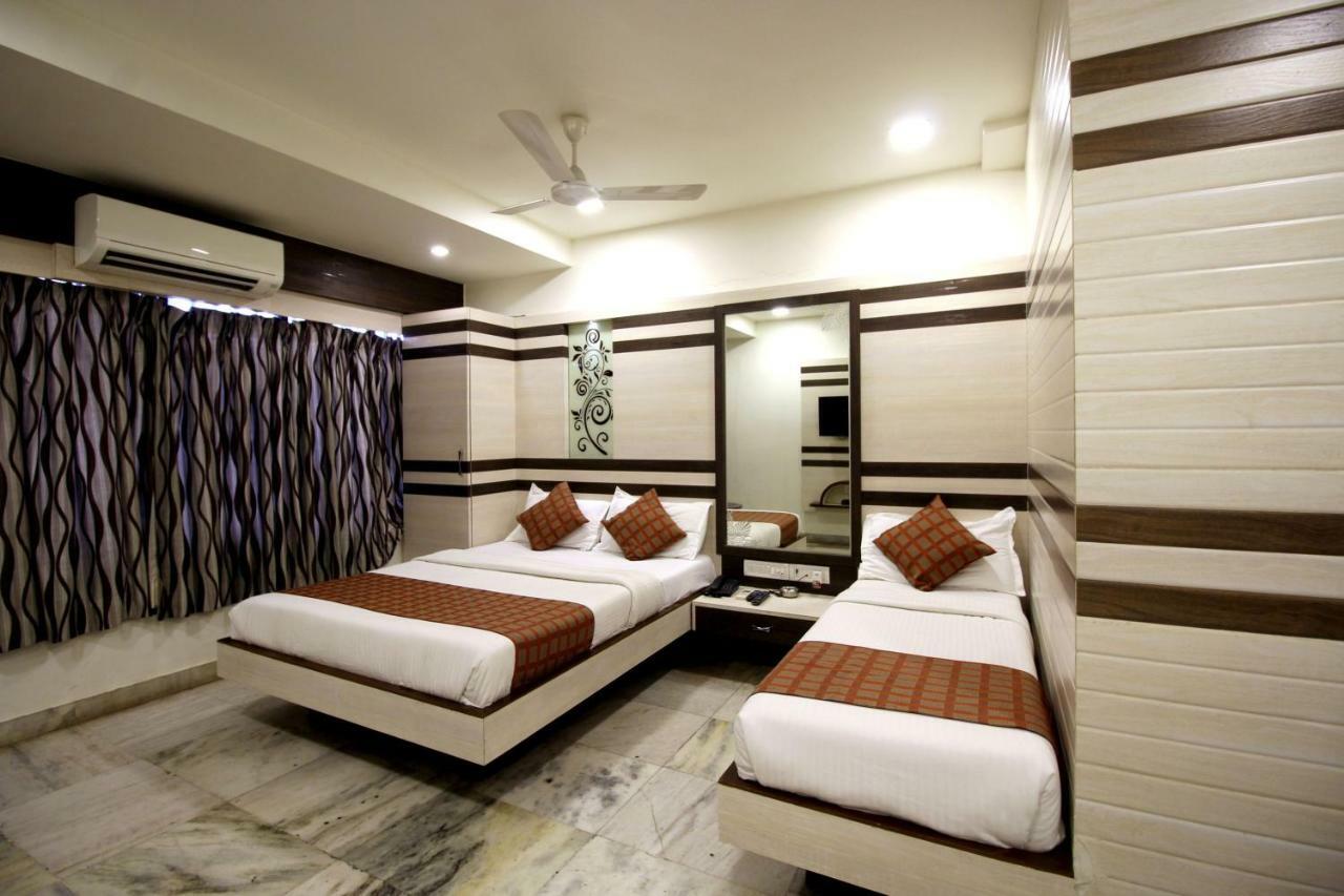 Hotel Oc Residency Bombay Extérieur photo